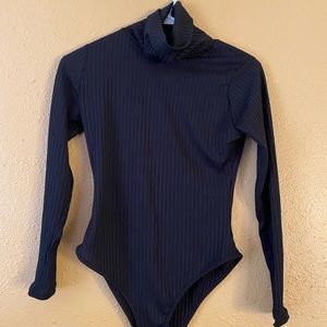 Ribbed turtle neck shirt (black)